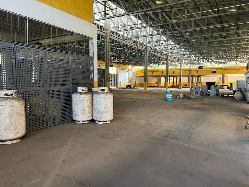 GALPÃO PARA VENDA OU ALUGAR EM PAULISTA COM 15.081M2 DE ÁREA COBERTA